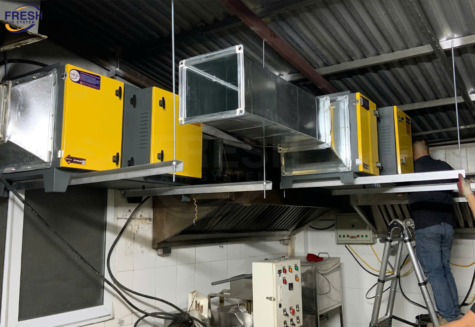 may-loc-tinh-dien-xu-ly-khi-thai-bep-bo-kho-linh-chi