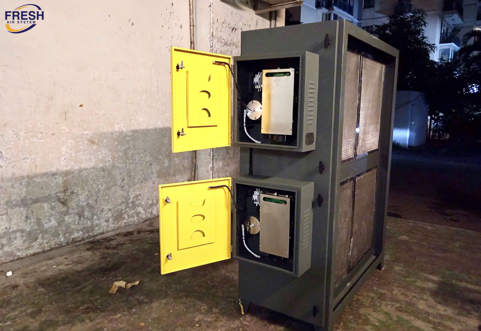 xu-ly-khi-thai-nha-bep-nha-hang-bang-may-loc-tinh-dien