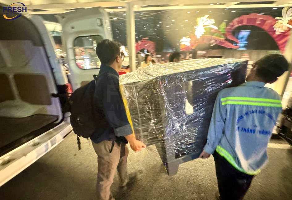 xu-ly-khi-thai-nha-bep-steak-tai-trung-tam-thuong-mai