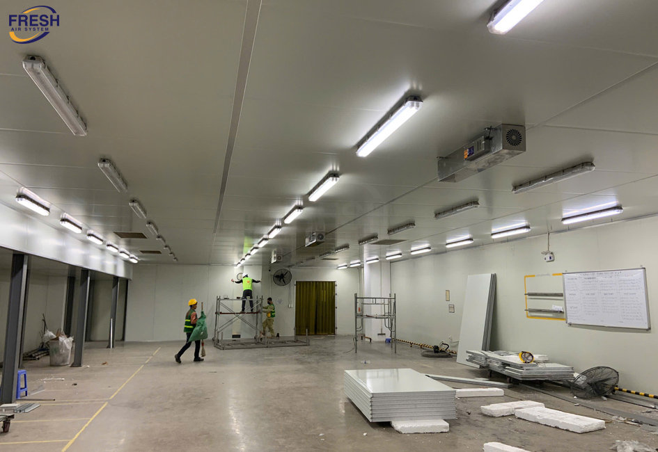 uv-khu-trung-khong-khi-tai-phong-san-xuat-mut-tet-huu-nghi