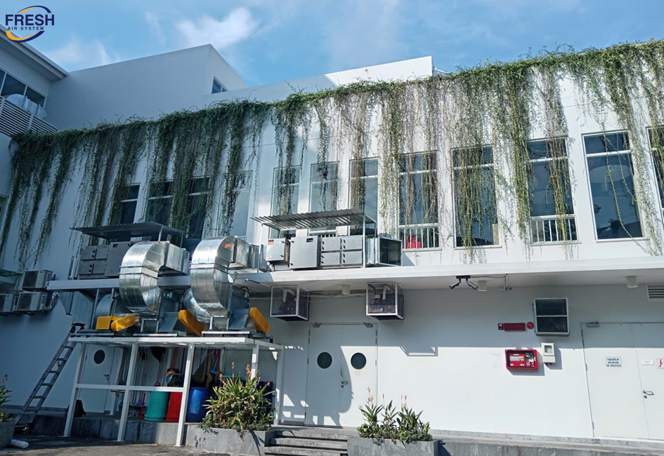 xu-ly-khi-thai-bep-an-dai-hoc