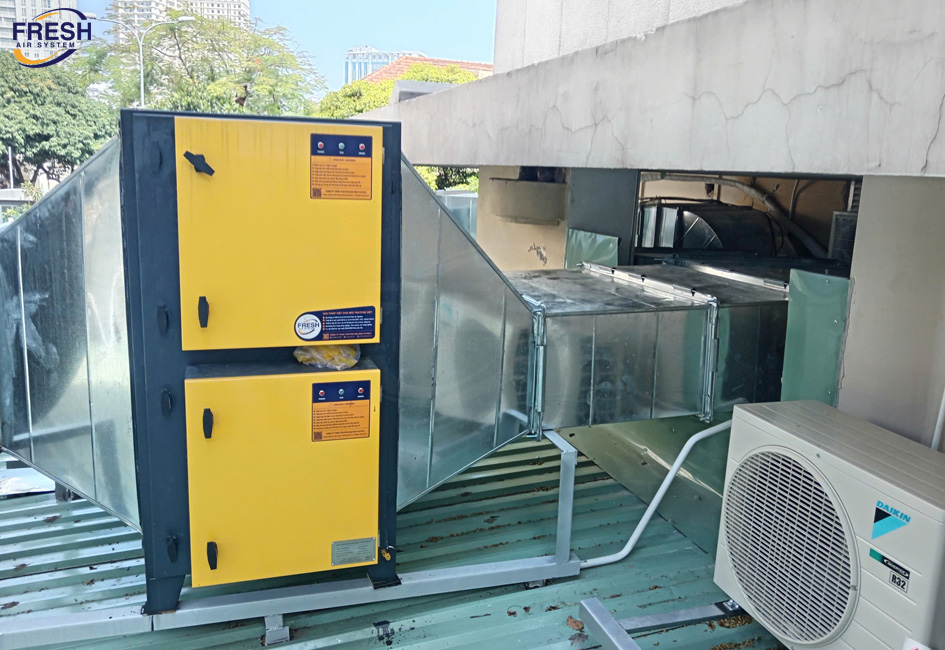 xu-ly-mui-khi-thai-nha-bep-nha-hang