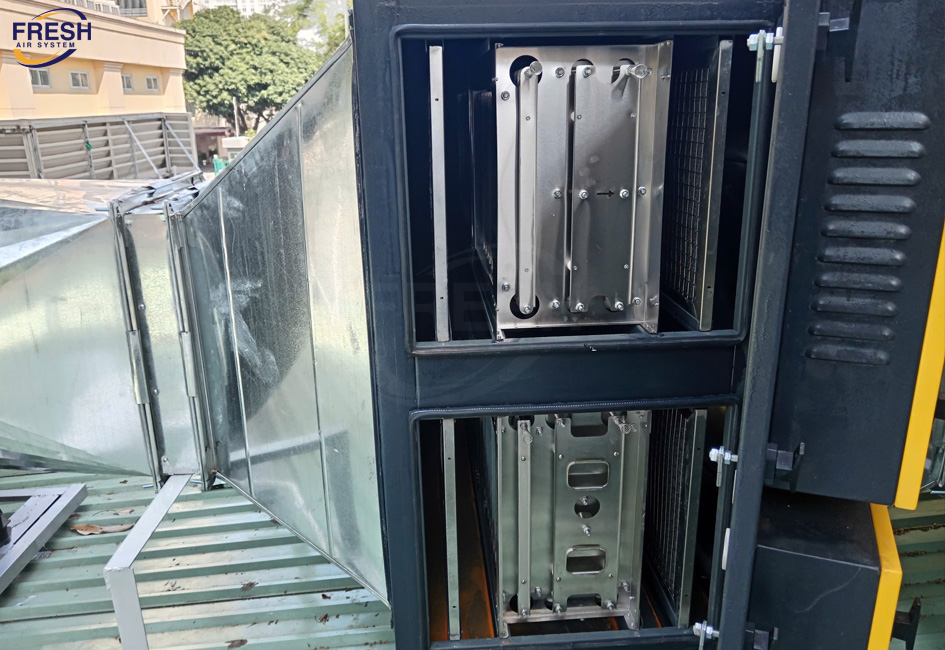 xu-ly-mui-khi-thai-nha-bep-nha-hang