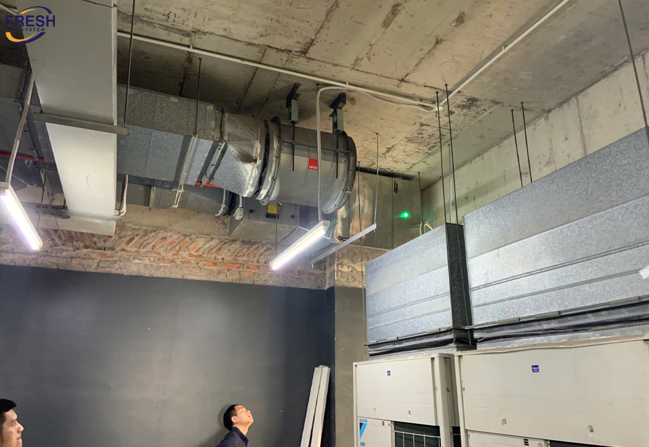 lap-dat-thiet-bi-xu-ly-loc-mui-dau-vao-he-thong-cap-khi-tuoi